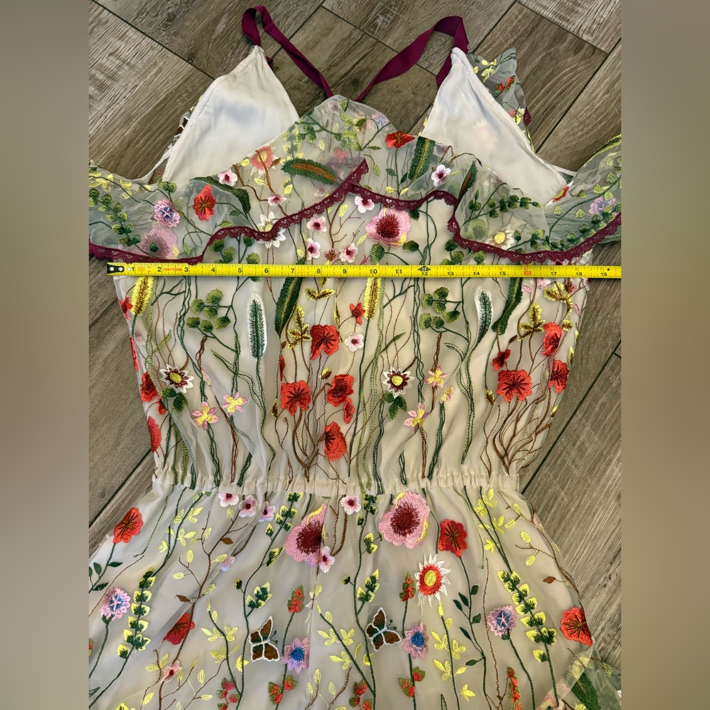 Alexis Kylie Embroidered Cold-Shoulder Romper floral embroidery ruffled sleeves - Picture 3 of 6
